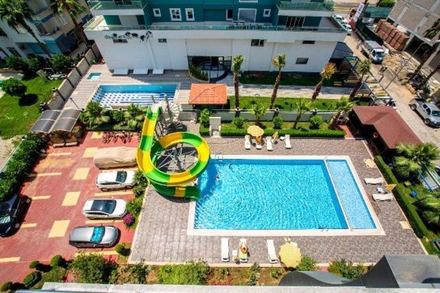 Апартаменты Cozy Sea View Next To The Beach, In The Mid Of The Market, Saturday Bazar, Restaurants & Bars Etc, Alanya Mahmutlar! Экстерьер фото